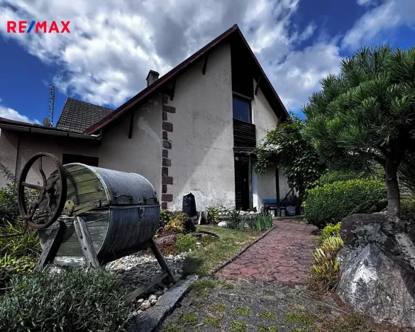 Prodej rodinného domu, Nová Ves nad Popelkou, 140 m2