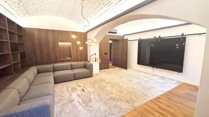 Prodej bytu 1+1, Praha - Smíchov, Janáčkovo nábřeží, 50 m2