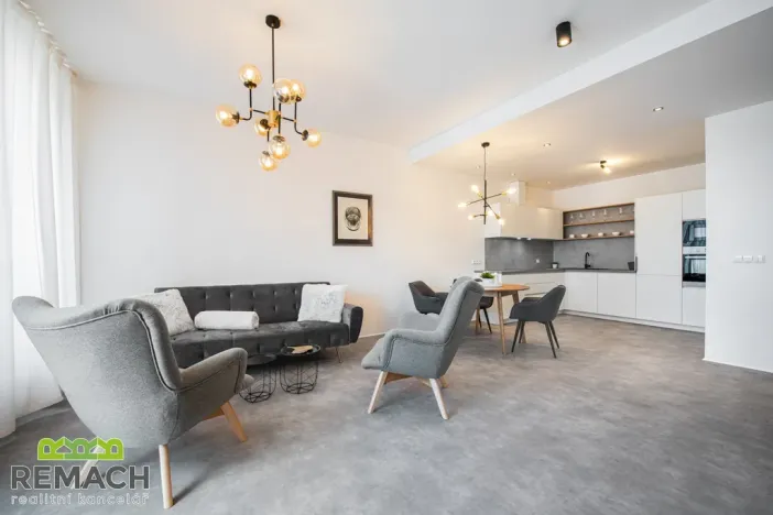 Pronájem bytu 2+kk, Uherské Hradiště, Obchodní, 77 m2