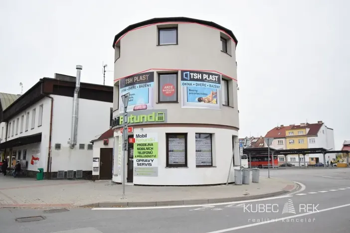 Pronájem kanceláře, Tábor, Husovo nám., 45 m2