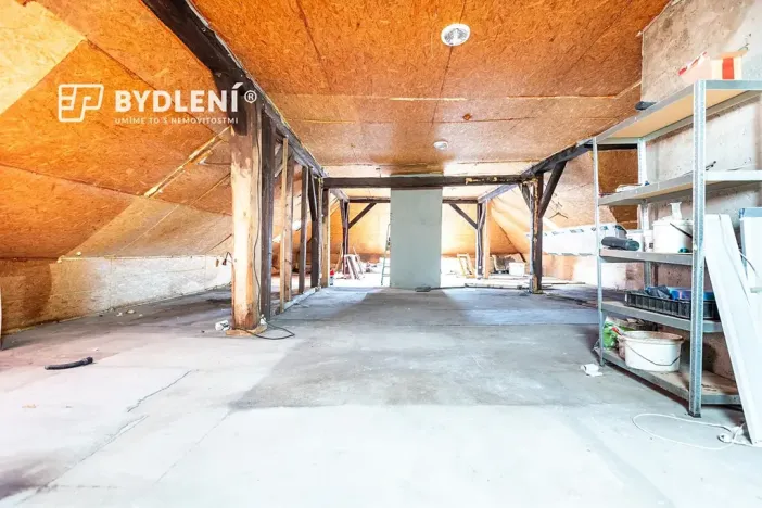 Prodej podílu rodinného domu, Chabařovice, 333 m2