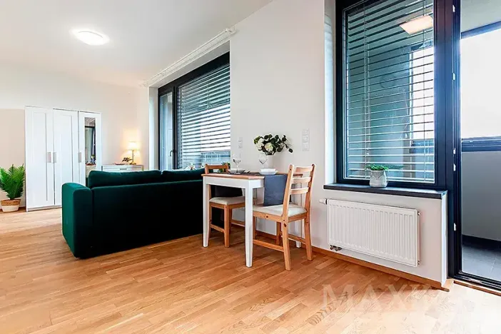 Prodej bytu 1+kk, Praha - Holešovice, Argentinská, 40 m2