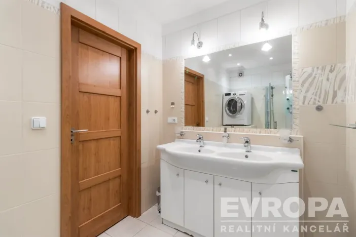 Prodej bytu 4+kk, Praha - Smíchov, Na bělidle, 114 m2