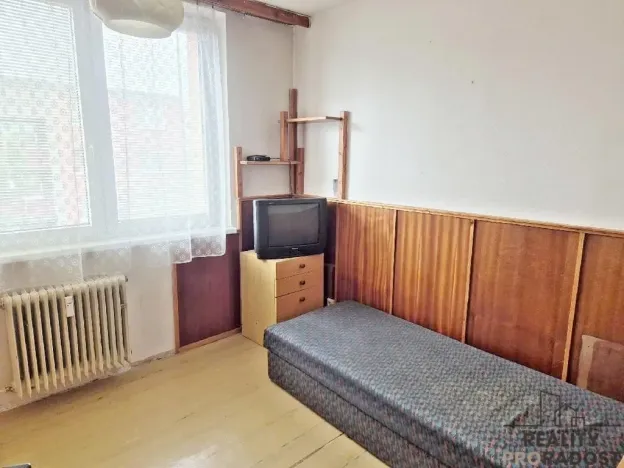 Prodej bytu 4+1, Hustopeče, U Větrolamu, 88 m2