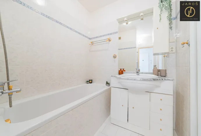 Prodej bytu 2+1, Plzeň - Doubravka, Ke Špitálskému lesu, 58 m2