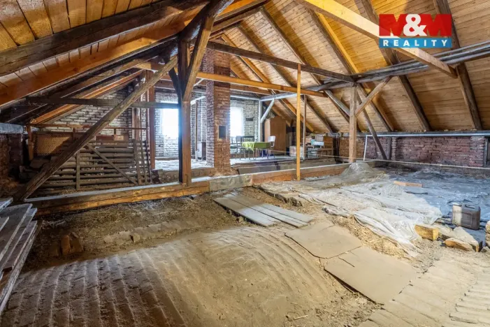 Prodej rodinného domu, Nové Město nad Metují - Krčín, 1. máje, 205 m2