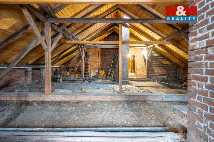 Prodej rodinného domu, Nové Město nad Metují - Krčín, 1. máje, 205 m2