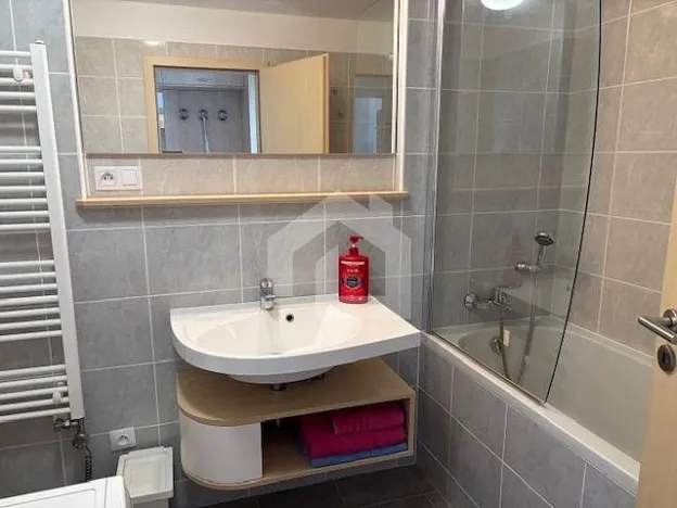 Pronájem bytu 2+kk, Třeboň - Třeboň II, Dukelská, 75 m2