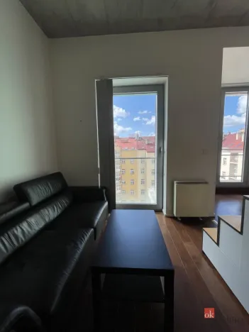 Pronájem bytu 1+kk, Praha - Vinohrady, Radhošťská, 36 m2
