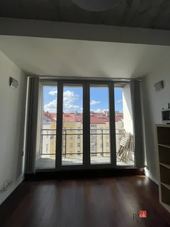 Pronájem bytu 1+kk, Praha - Vinohrady, Radhošťská, 36 m2