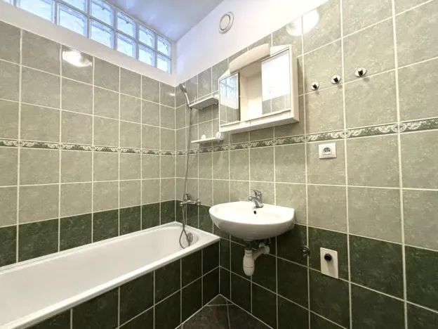 Pronájem bytu 2+kk, Plzeň - Skvrňany, Malesická, 50 m2