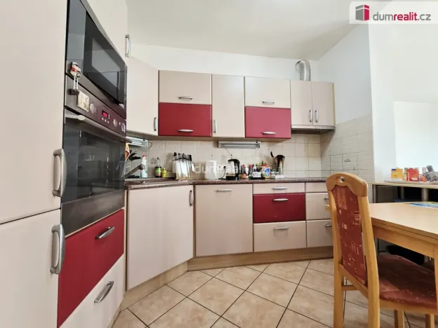 Prodej bytu 4+kk, Praha - Kyje, Sicherova, 83 m2