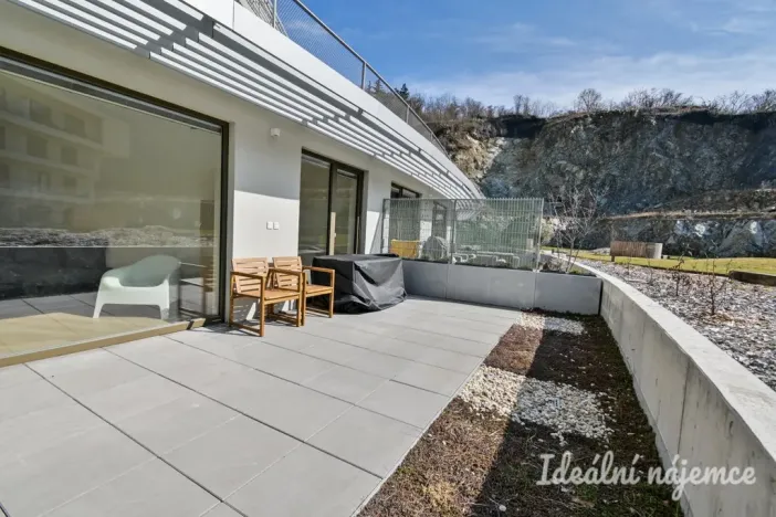 Pronájem bytu 2+kk, Brno, Bystrcká, 57 m2