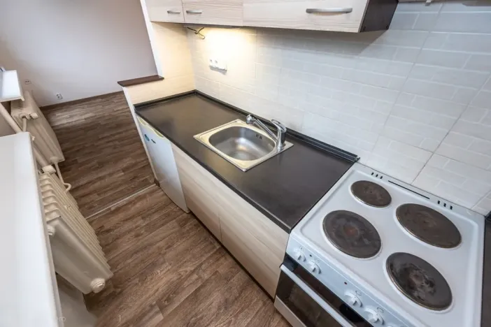 Pronájem bytu 1+kk, Praha - Střížkov, Rumburská, 36 m2