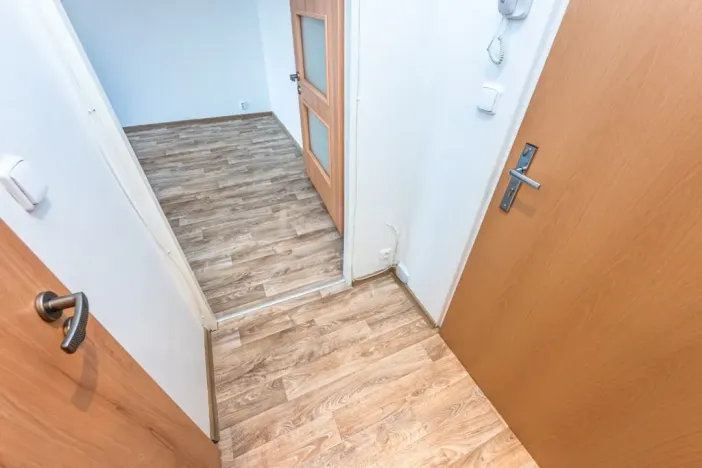 Pronájem bytu 1+kk, Praha - Střížkov, Rumburská, 36 m2
