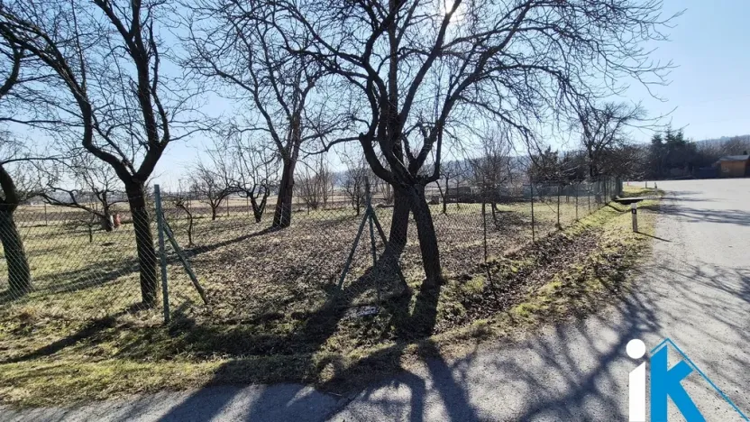 Prodej zahrady, Ptení, 967 m2