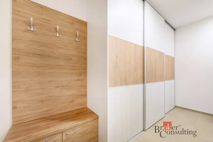 Pronájem bytu 2+kk, Plzeň - Jižní Předměstí, Železná, 73 m2