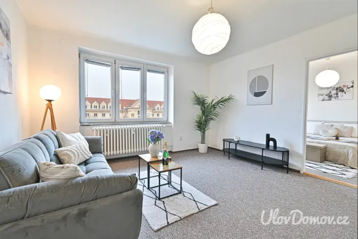 Prodej bytu 2+1, Praha - Dejvice, Šárecká, 56 m2