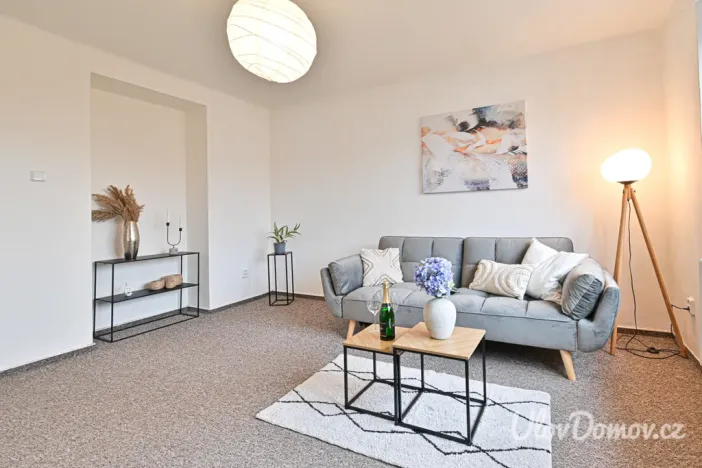 Prodej bytu 2+1, Praha - Dejvice, Šárecká, 56 m2