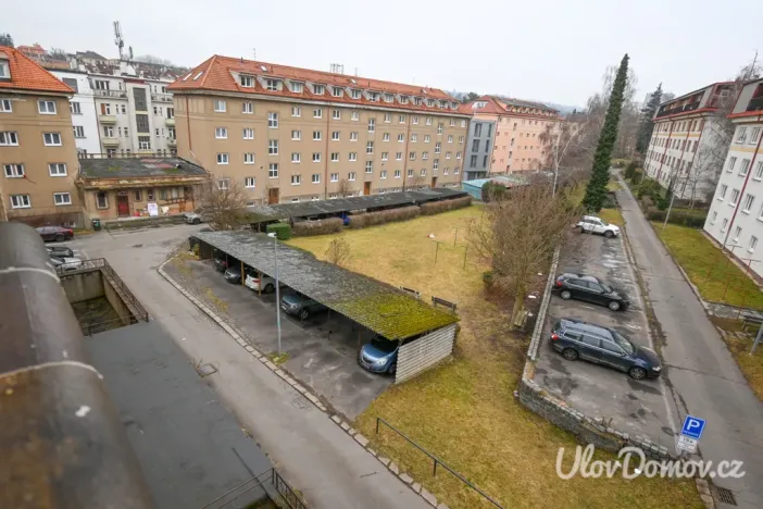 Prodej bytu 2+1, Praha - Dejvice, Šárecká, 56 m2