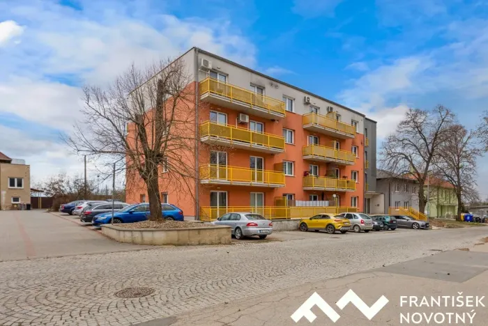 Prodej bytu 2+kk, Pohořelice, Znojemská, 51 m2