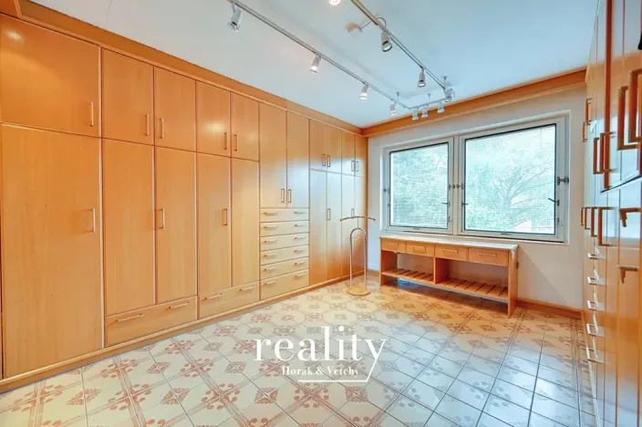 Prodej rodinného domu, Znojmo, 480 m2