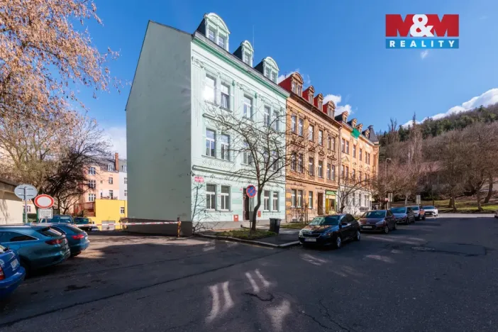 Prodej bytu 4+1, Karlovy Vary, Wolkerova, 146 m2