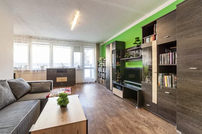 Prodej bytu 3+1, Praha - Petrovice, Jakobiho, 70 m2