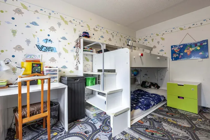 Prodej bytu 3+1, Praha - Petrovice, Jakobiho, 70 m2