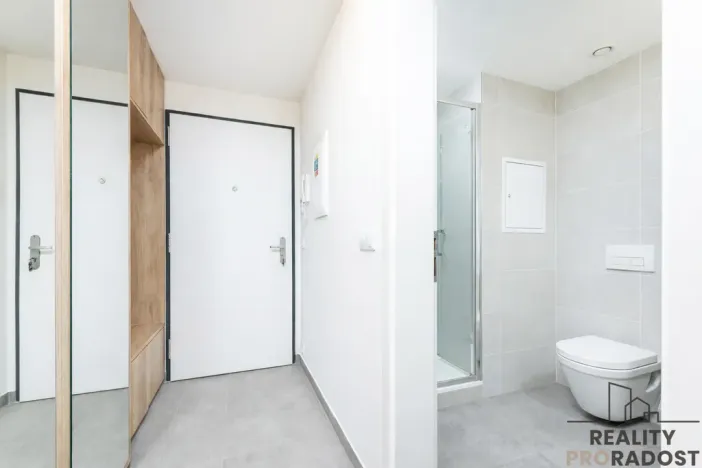 Prodej bytu 1+kk, Praha, Smržových, 30 m2