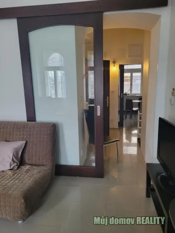Pronájem bytu 2+1, Praha - Vinohrady, Lublaňská, 60 m2