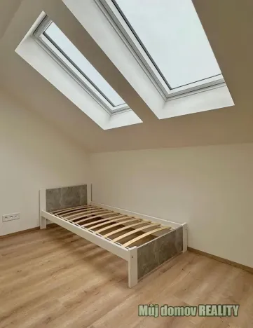 Pronájem bytu 1+kk, Praha - Nové Město, Sokolská, 19 m2