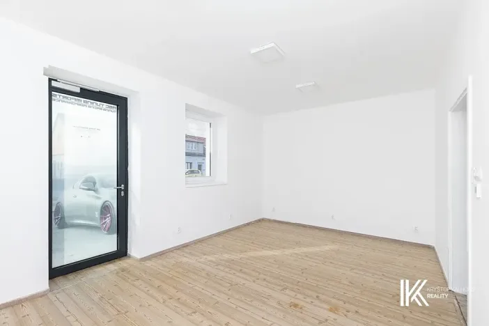 Pronájem kanceláře, Pardubice, Chrudimská, 149 m2