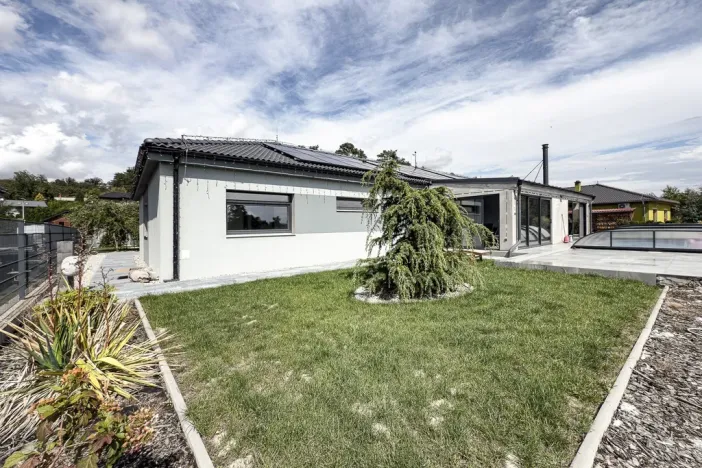 Pronájem rodinného domu, Březno, Pod Lesem, 120 m2