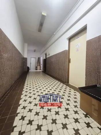 Pronájem kanceláře, České Budějovice, Rudolfovská tř., 225 m2