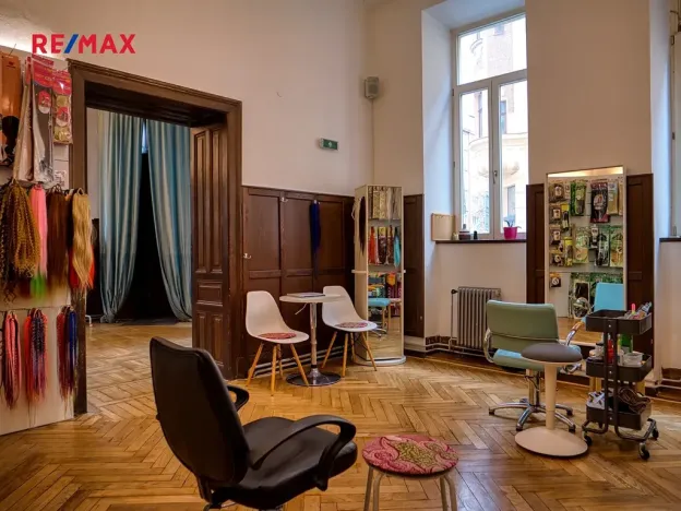 Pronájem obchodního prostoru, Brno, Štefánikova, 117 m2