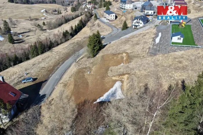 Prodej komerčního pozemku, Loučná pod Klínovcem - Loučná, 1673 m2