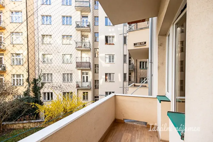 Pronájem bytu 2+1, Praha - Holešovice, Strojnická, 93 m2