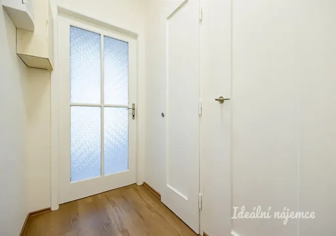 Pronájem bytu 2+1, Praha - Holešovice, Strojnická, 93 m2