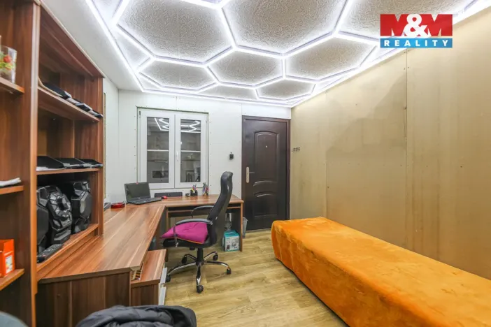 Prodej garáže, Křelovice - Pakoslav, 482 m2