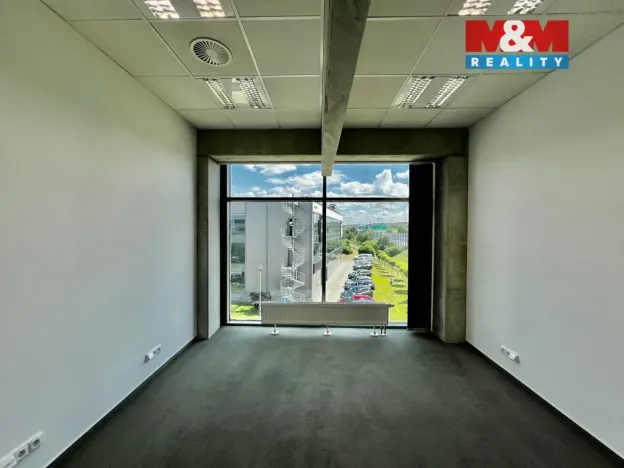 Pronájem kanceláře, Nupaky, Komerční, 150 m2