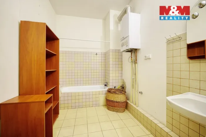 Prodej bytu 3+kk, Karlovy Vary, Zámecký vrch, 72 m2