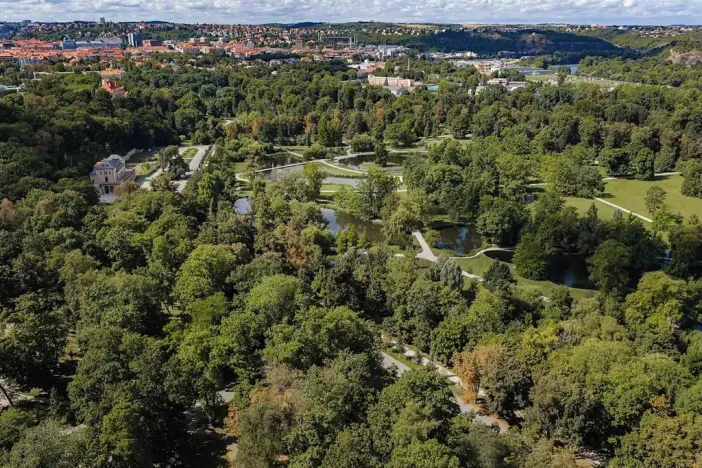 Pronájem bytu 3+1, Praha - Bubeneč, U akademie, 129 m2