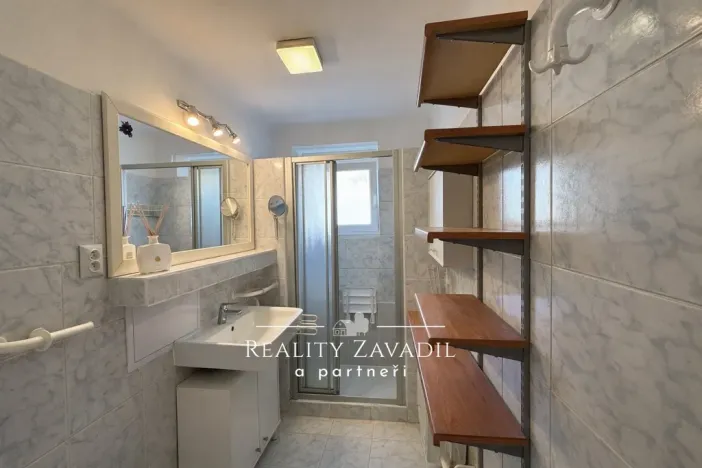 Pronájem bytu 2+1, Praha - Podolí, Jeremenkova, 49 m2