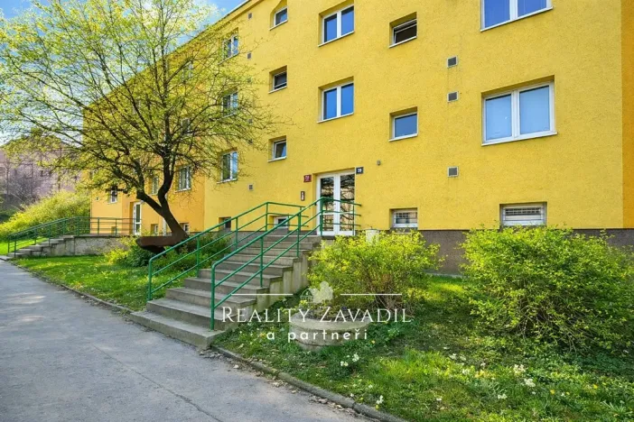 Pronájem bytu 2+1, Praha - Podolí, Jeremenkova, 49 m2