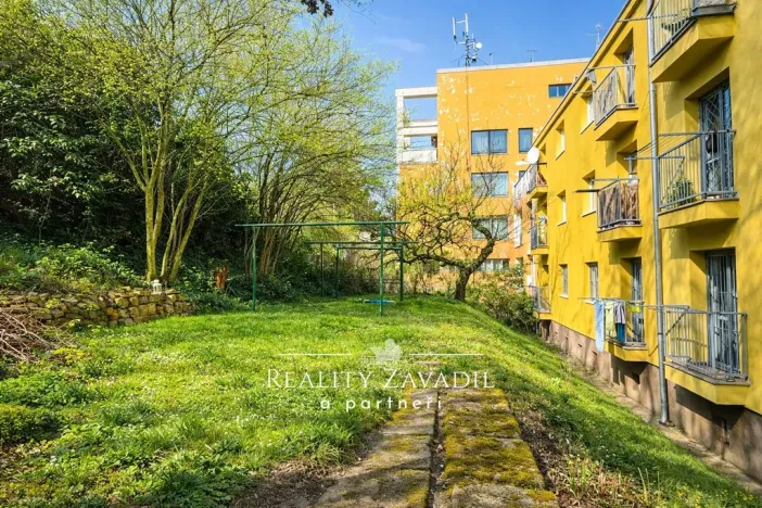 Pronájem bytu 2+1, Praha - Podolí, Jeremenkova, 49 m2