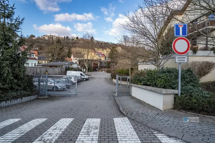 Pronájem obchodního prostoru, Praha - Hlubočepy, Hlubočepská, 104 m2