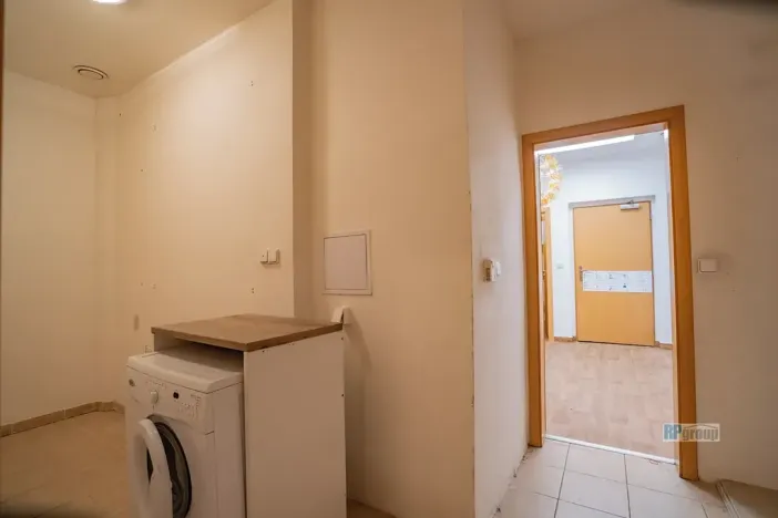 Prodej obchodního prostoru, Praha - Hlubočepy, Hlubočepská, 104 m2