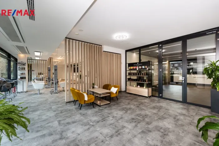 Pronájem obchodního prostoru, Praha - Libeň, Voctářova, 177 m2