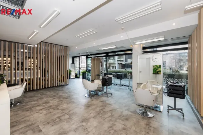 Pronájem obchodního prostoru, Praha - Libeň, Voctářova, 177 m2